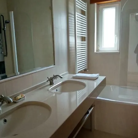 Ti Janeca S House Дом отдыха Sao Pedro da Cadeira